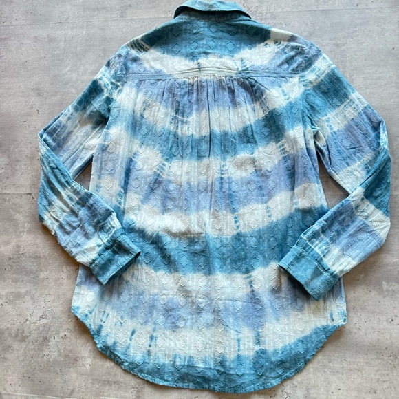 NWT Anthropologie Pilcro Janesse Tie Dye Blue Buttondown Shirt, Small - Picture 4 of 11